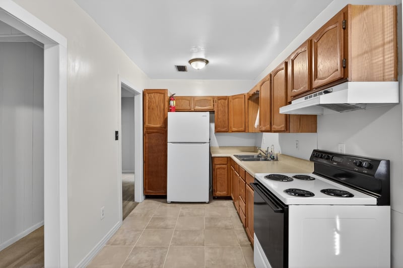 Photo 13 of 8900 Crystal Springs Rd, Jacksonville, FL 32221, photographed by Megapixeler