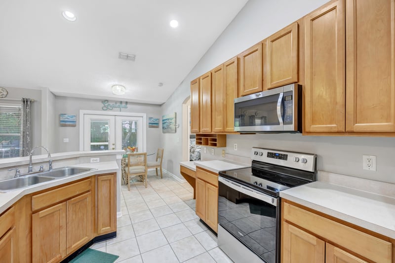 Photo 14 of 5655 Baxter Lake Dr, Jacksonville, FL 32258, photographed by Megapixeler