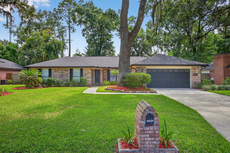 Photo 1 of 12062 Acornshell Way, Jacksonville, FL 32223, photographed by Megapixeler