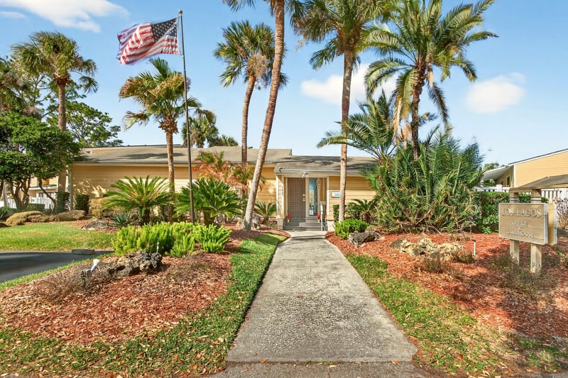 Photo 42 of 7936 Los Robles Ct #7936, Jacksonville, FL 32256, photographed by Megapixeler