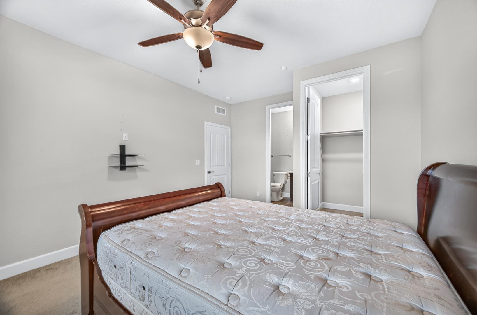 20175 Hazelwood Ln, photo 41