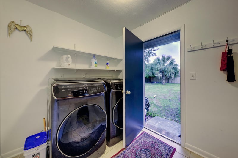 Photo 37 of 3333 Heathcliff Ln, Jacksonville, FL 32257, photographed by Megapixeler