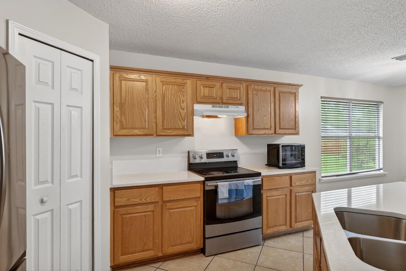 Photo 14 of 3119 Majestic Oaks Ln, Green Cove Springs, FL 32043, photographed by Megapixeler