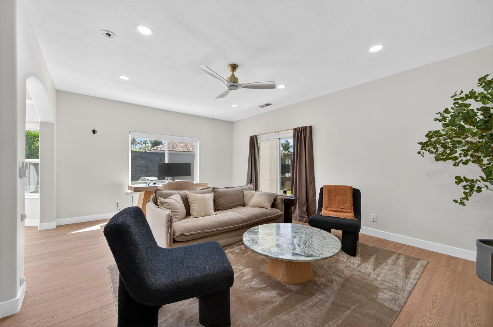 1555 Taylor Ln, photo 34