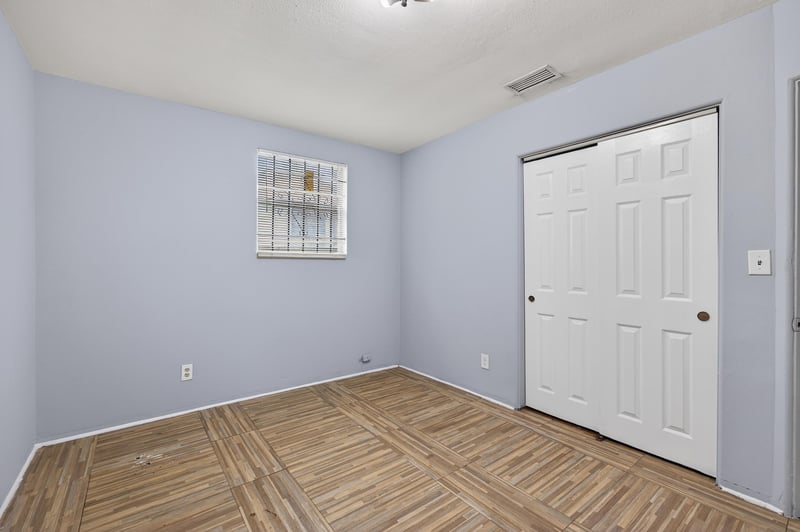 Photo 17 of 3811 Chase Ave, Jacksonville, FL 32209, photographed by Megapixeler