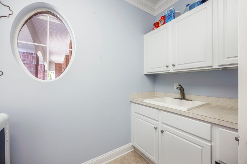Laundry 2 at 1035 W Dorchester Dr, Fruit Cove, FL 32259