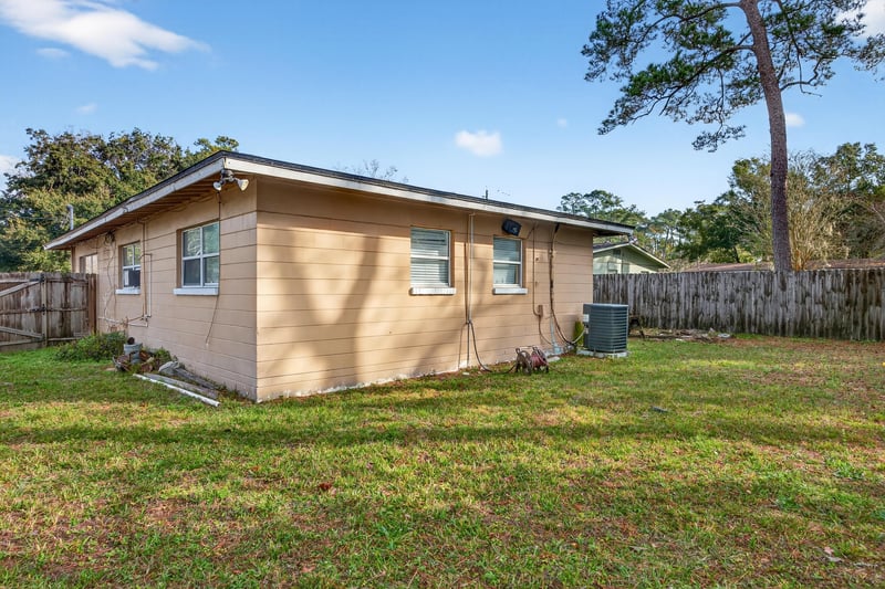 Photo 38 of 5134 Damascus Rd S, Jacksonville, FL 32207, photographed by Megapixeler