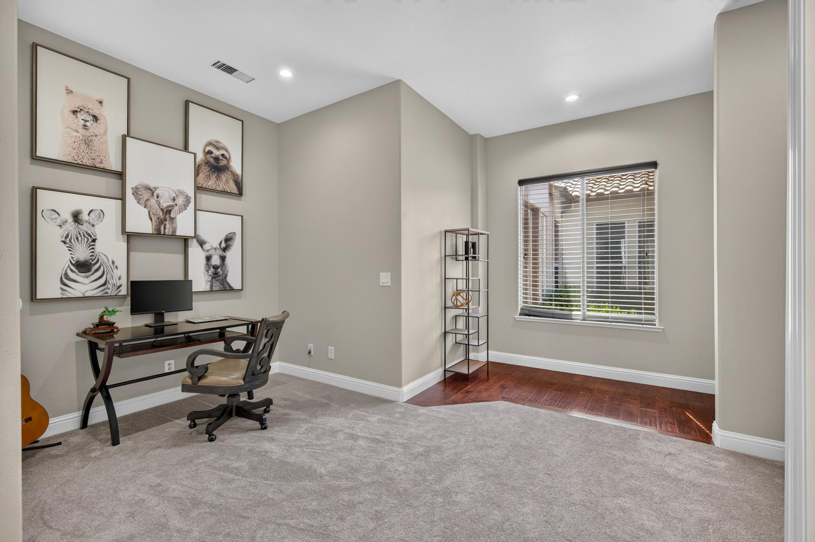 633 W Richmond Ave, photo 63