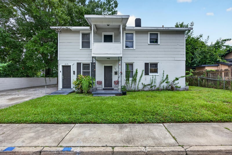 Photo 2 of 1811 Whitner St, Jacksonville, FL 32209, photographed by Megapixeler