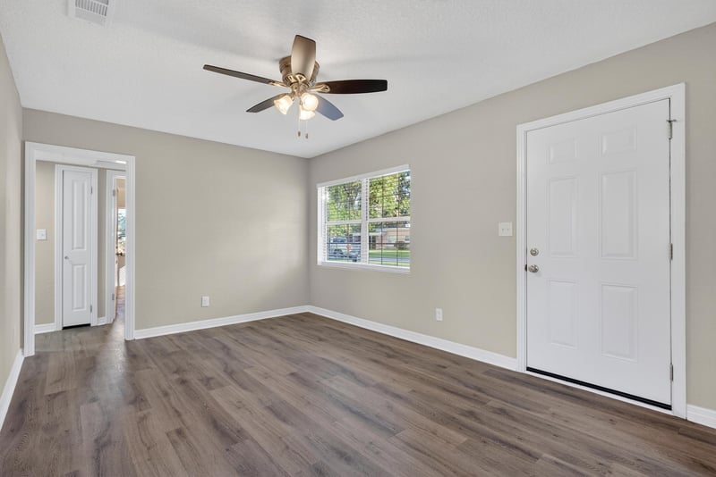 Photo 7 of 5437 Attleboro St, Jacksonville, FL 32205, photographed by Megapixeler