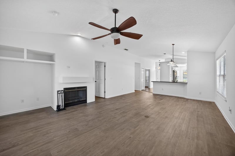 Photo 12 of 2309 Millford Ln W, Jacksonville, FL 32246, photographed by Megapixeler