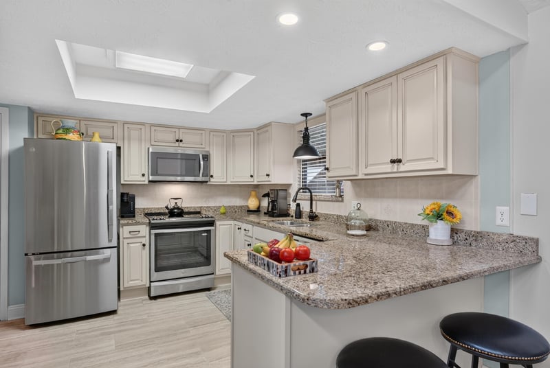 Photo 19 of 1555 Surrey Glen Cove, Middleburg, FL 32068, photographed by Megapixeler