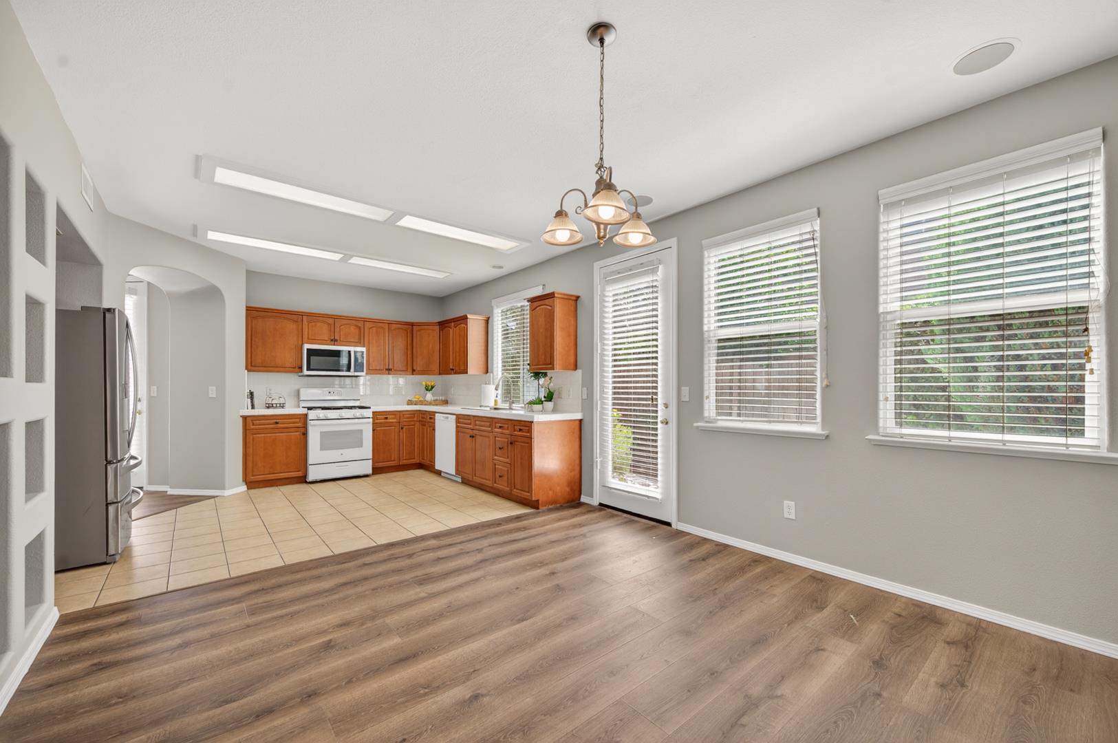 714 W Riviera Ln, photo 31