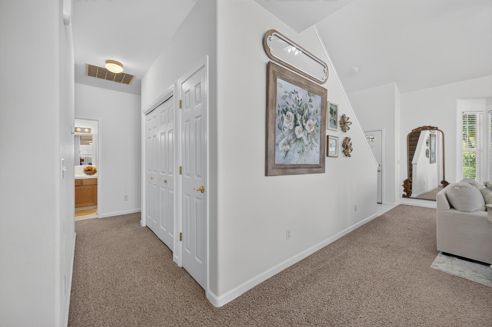 337 Village Dr, photo 53