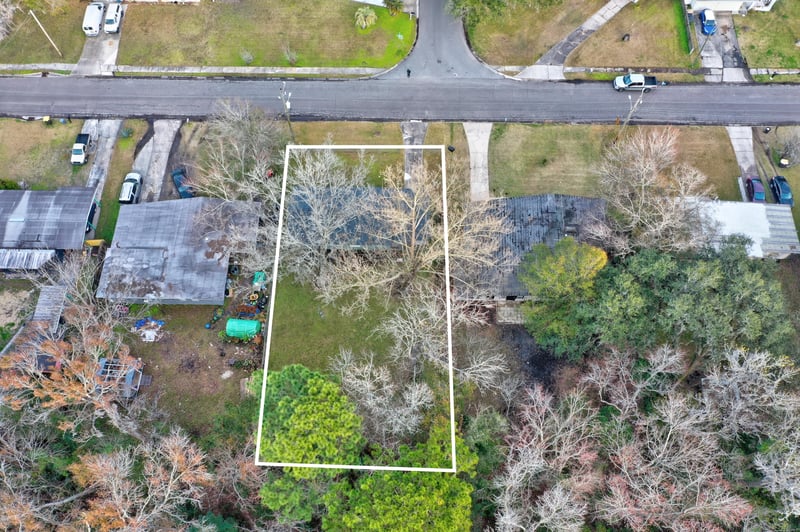 Photo 4 of 858 Le Brun Dr, Jacksonville, FL 32205, photographed by Megapixeler