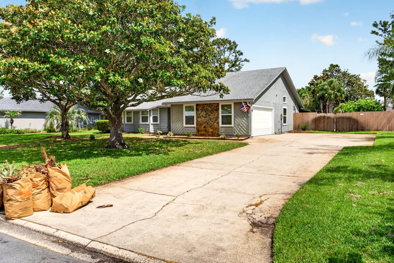 Photo 3 of 622 Valley Forge Rd N, Neptune Beach, FL 32266, photographed by Megapixeler