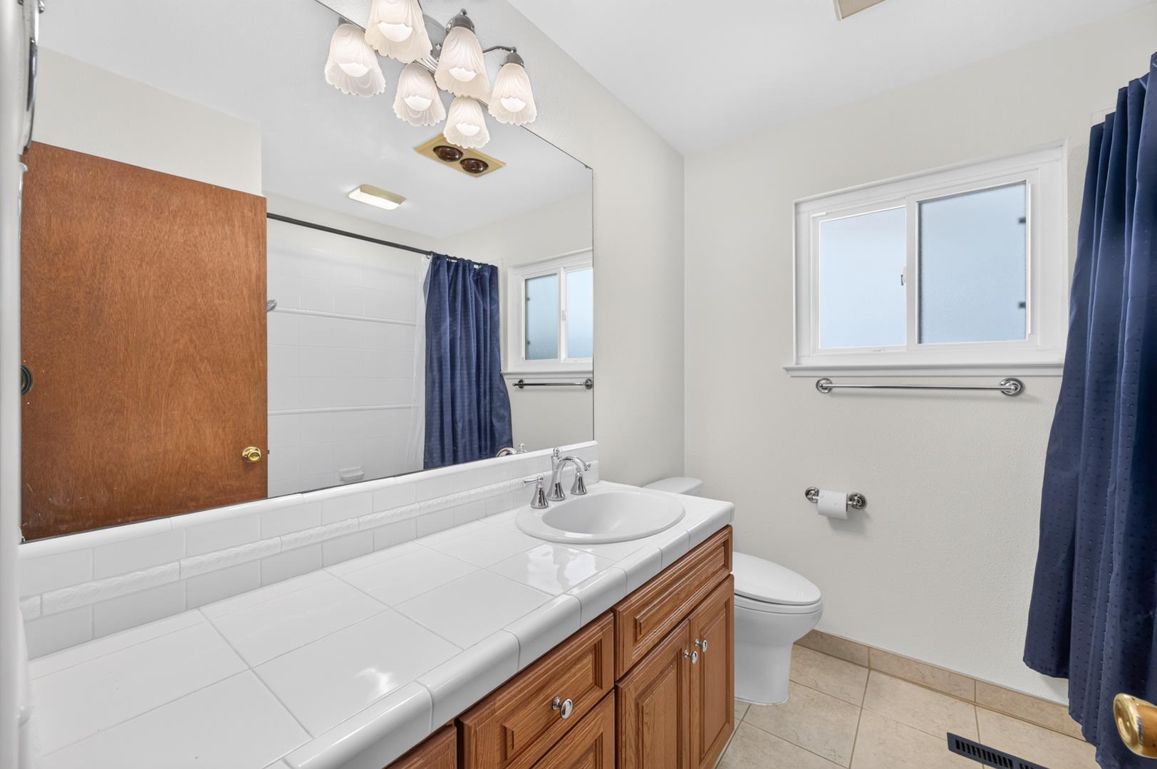 749 W Escalon Ave, photo 38