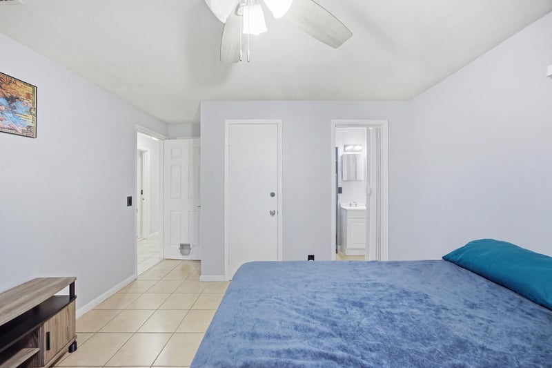 Bedroom opening to hallway with closet doors at 417 Capricorn Ln, Orange Park, FL 32073