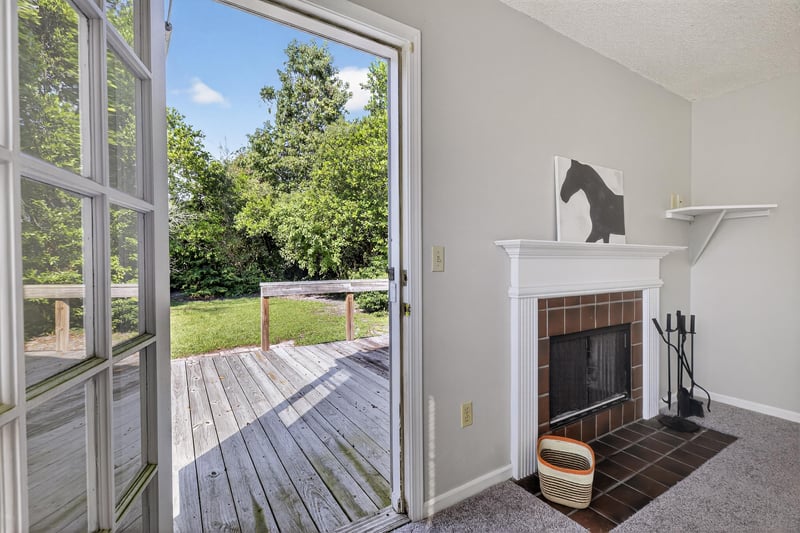 Photo 31 of 1425 Pinetree Rd, Jacksonville, FL 32207, photographed by Megapixeler