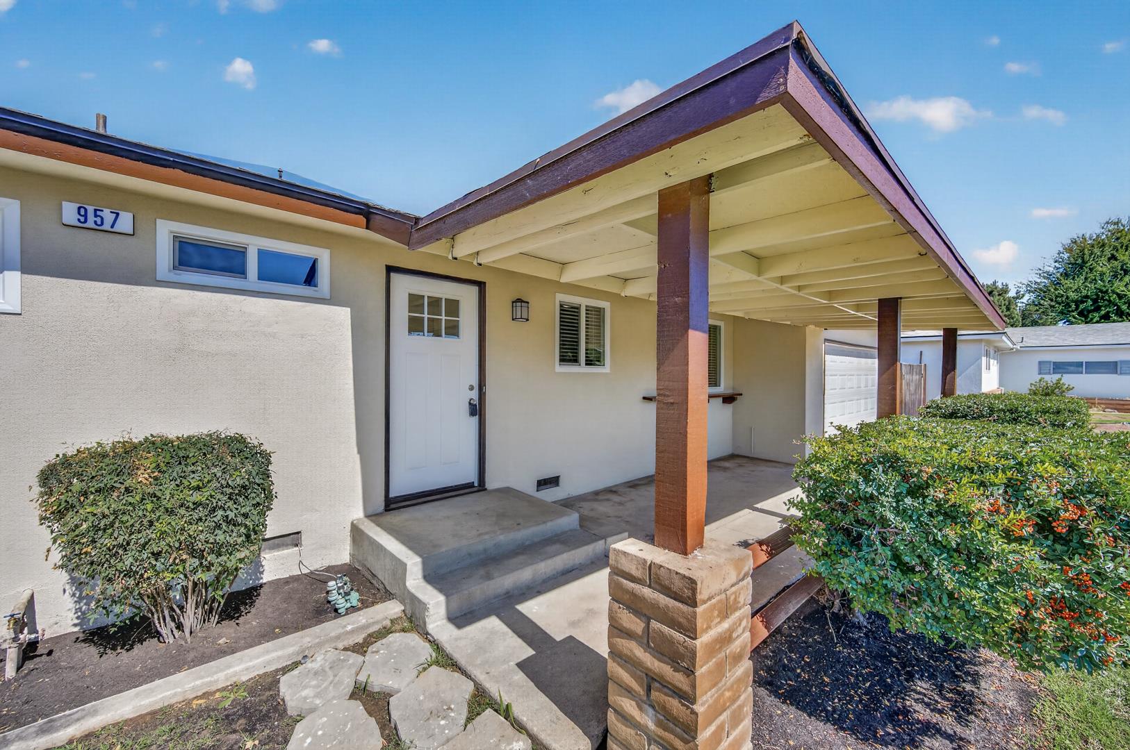 957 W Pico Ave, photo 35