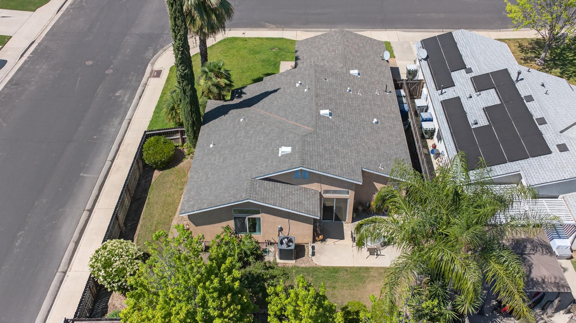 2335 Golden Ave, photo 9