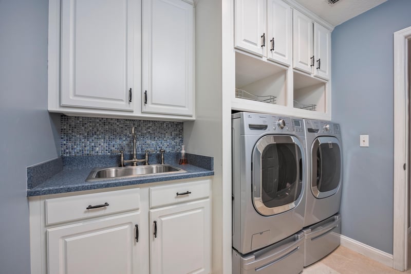 Laundry at 320 Talwood Trce, Jacksonville, FL 32259