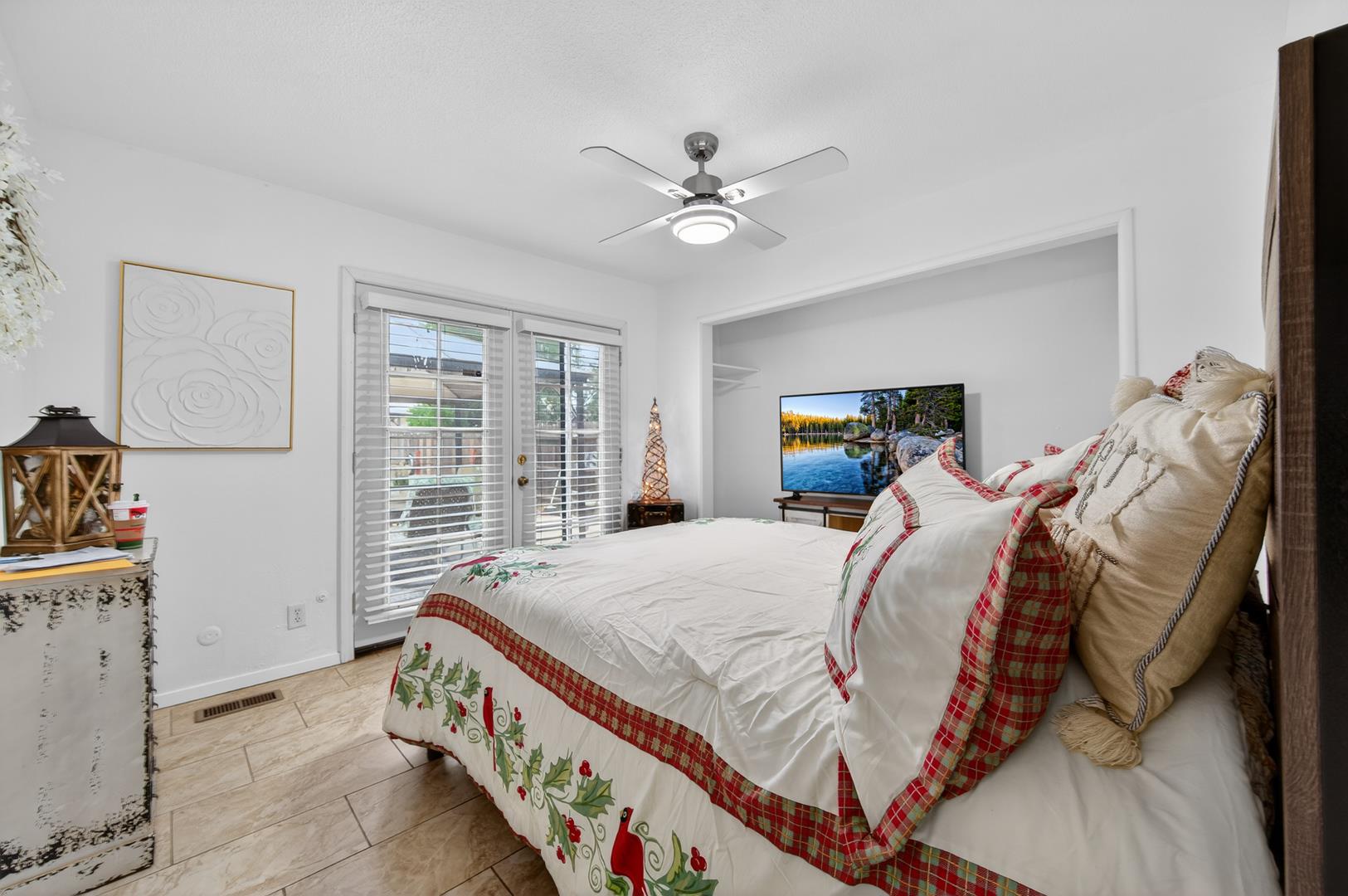 1334 Karen Ave, photo 23