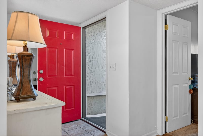 Photo 8 of 5610 Pinebay Cir S, Jacksonville, FL 32244, photographed by Megapixeler