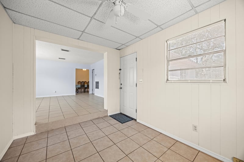 Photo 8 of 10431 Ebbitt Rd, Jacksonville, FL 32246, photographed by Megapixeler