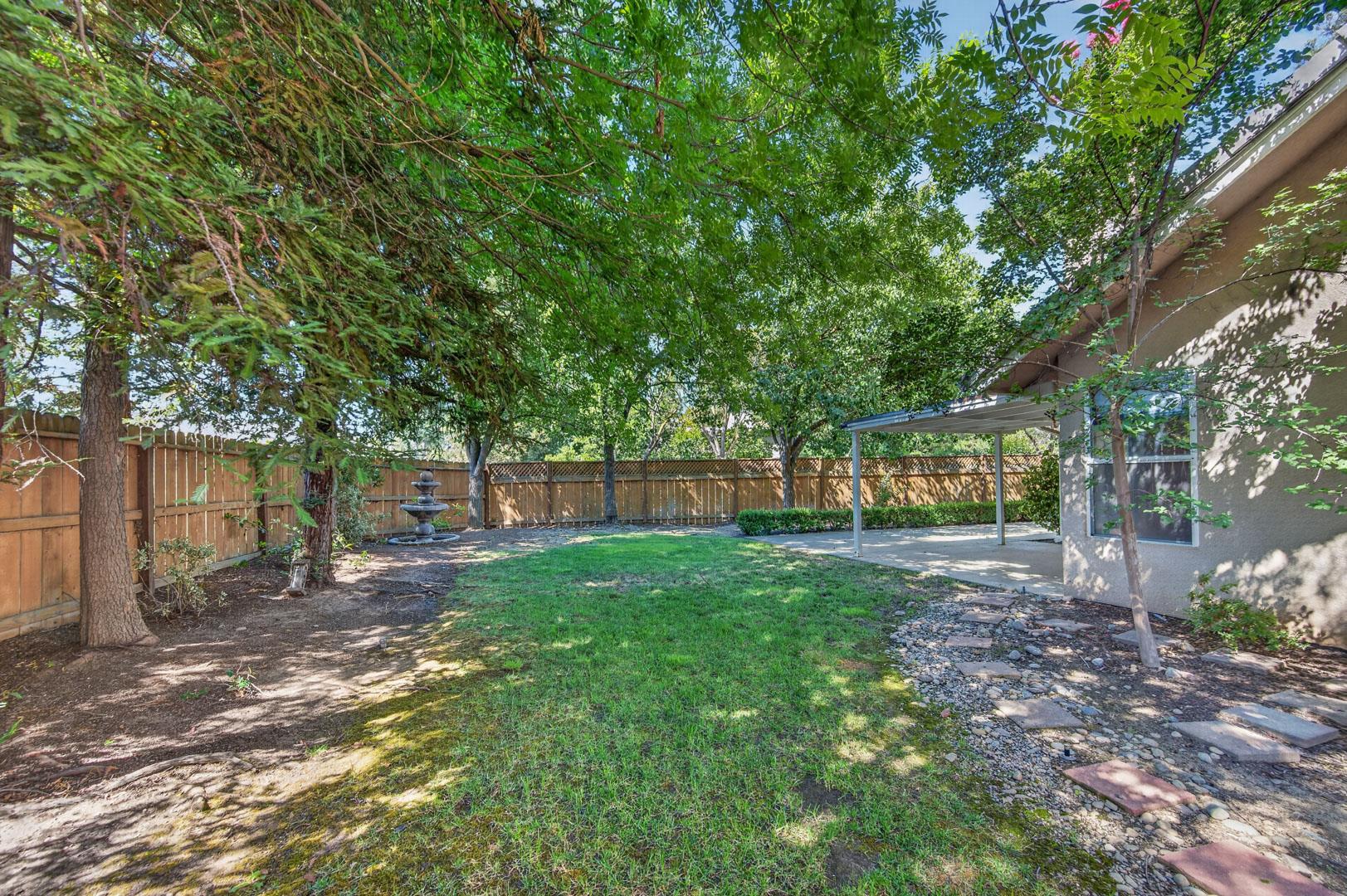 1327 E La France Dr, photo 54