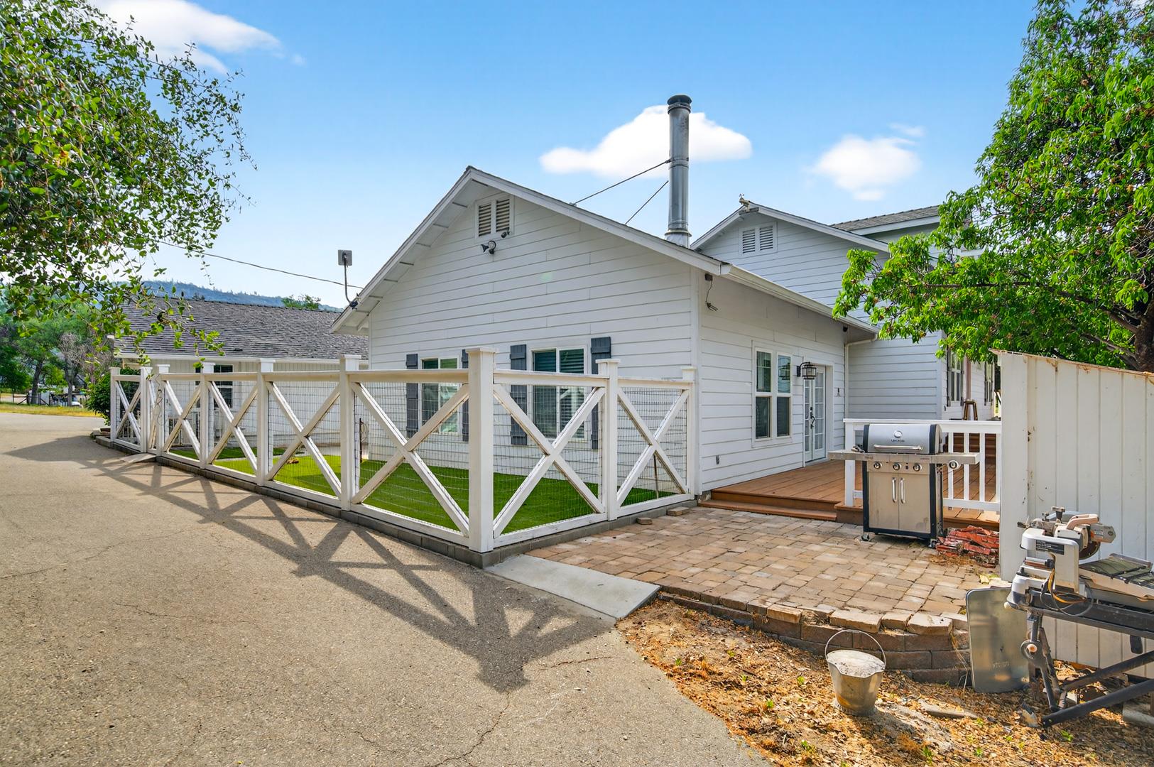 35073 Auberry Rd, photo 64