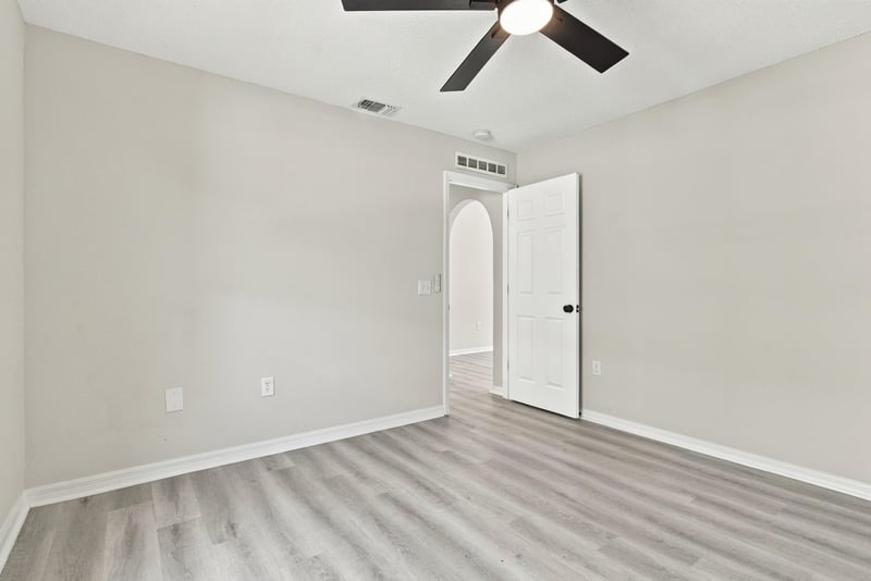 Photo 27 of 6614 Gentle Oaks Dr N, Jacksonville, FL 32244, photographed by Megapixeler