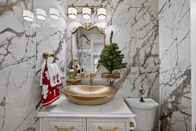 Half Bath at 7987 Hollyridge Rd, Jacksonville, FL 32256