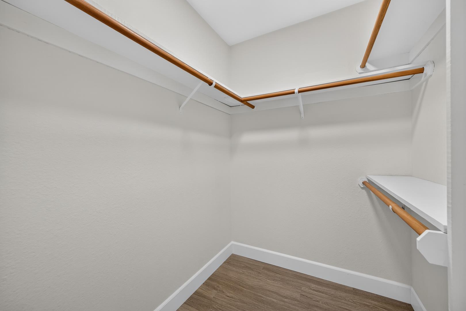 1657 Willow Ave, photo 44