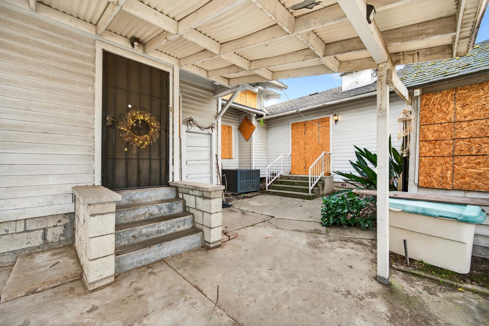 435 N Alta Ave, photo 71