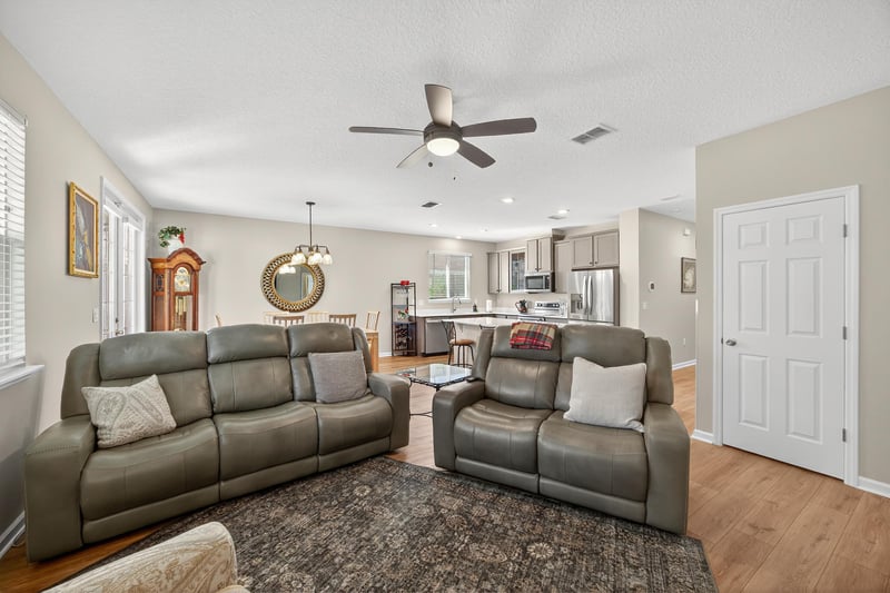 Photo 7 of 2532 Coral Ln, Green Cove Springs, FL 32043, photographed by Megapixeler