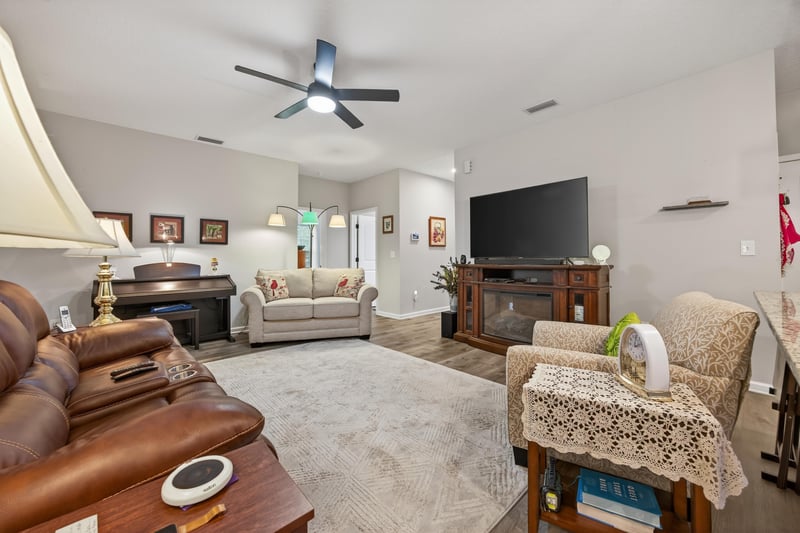 Photo 7 of 2074 Paloma Ct, Middleburg, FL 32068, photographed by Megapixeler
