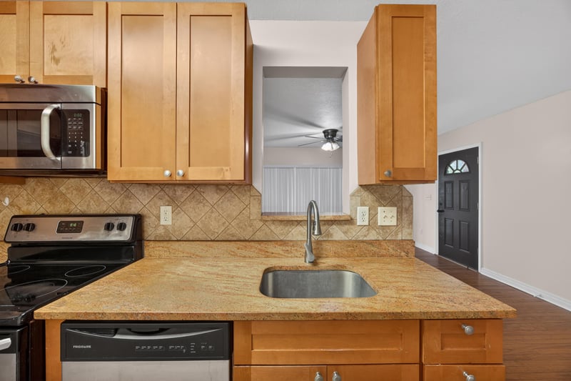 Photo 13 of 4231 Rendale Dr N, Jacksonville, FL 32210, photographed by Megapixeler
