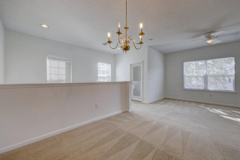Dining Area at 12301 Kernan Forest Blvd unit 2106, Jacksonville, FL 32225