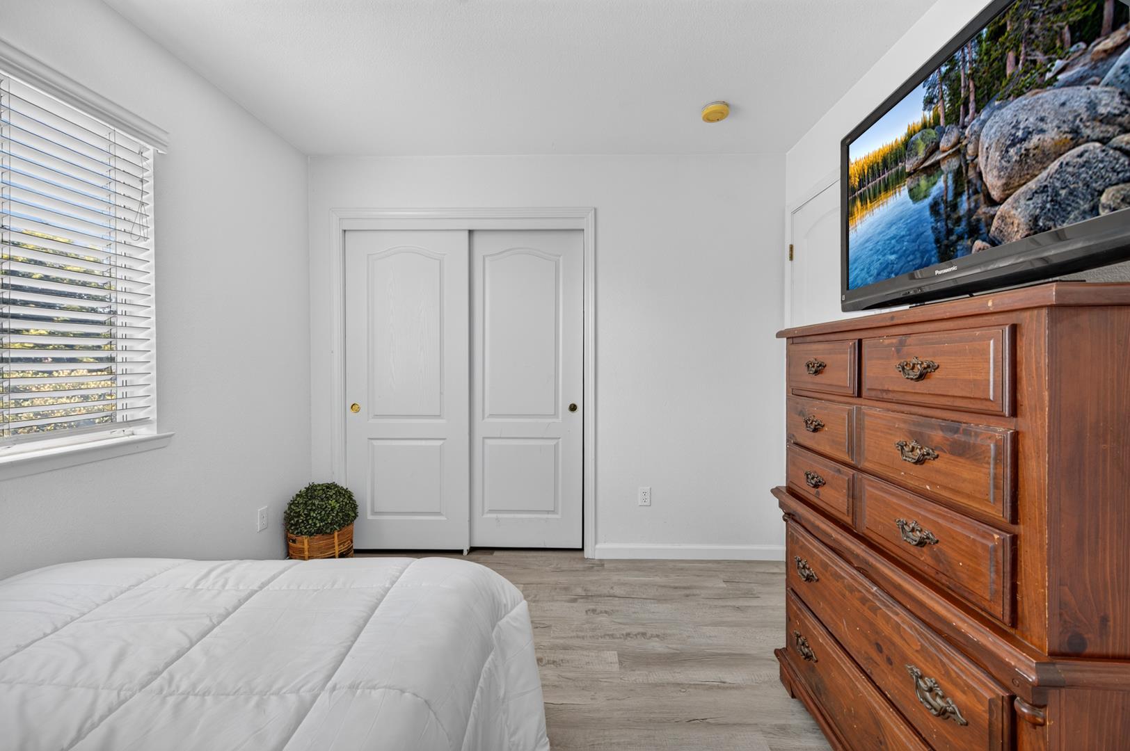 1888 El Paso Ave, photo 40
