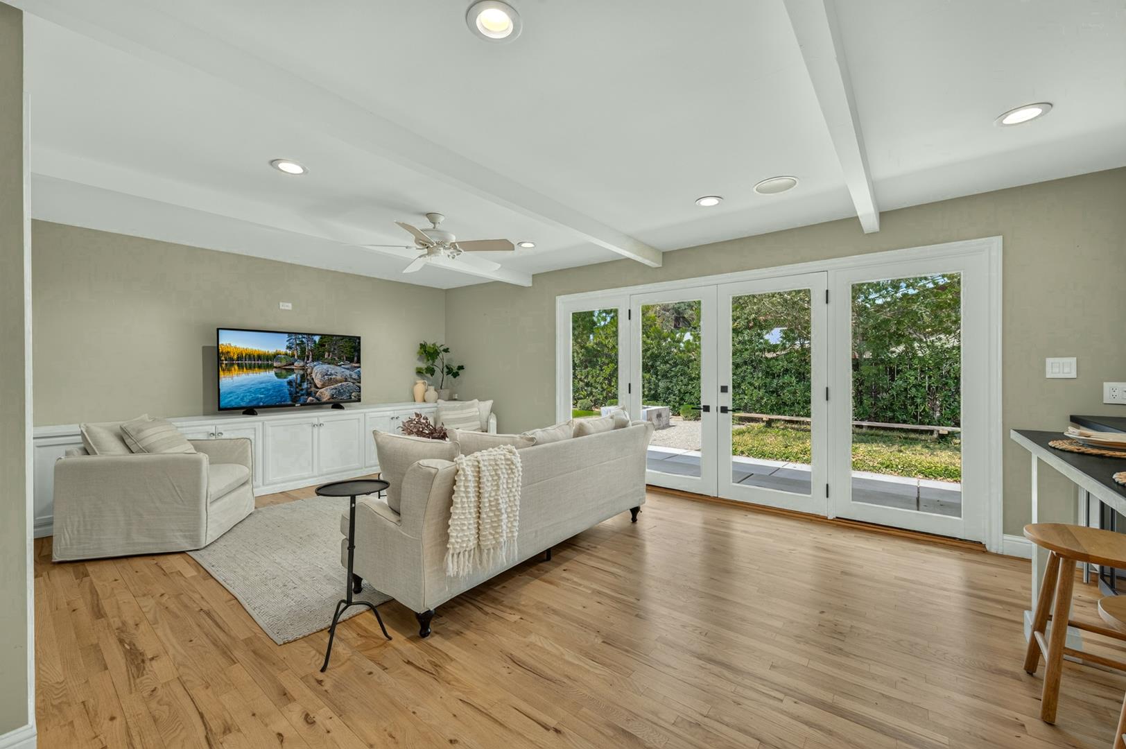 505 E Swift Ave, photo 30