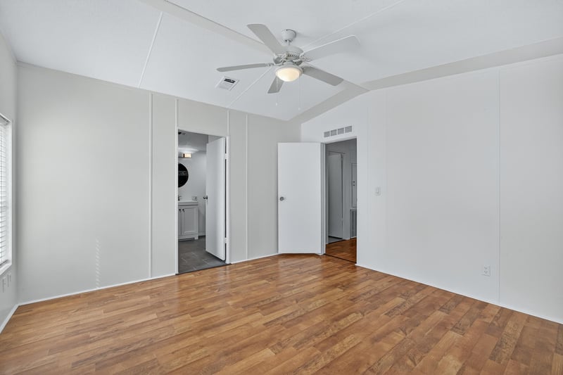 Photo 18 of 489 Starratt Rd, Jacksonville, FL 32218, photographed by Megapixeler