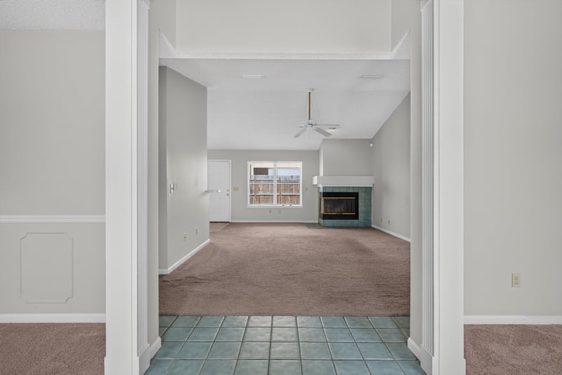 Interior entry with tile floor and sightline to living room at 400 Ashcroft Landing Dr, Jacksonville, FL 32225