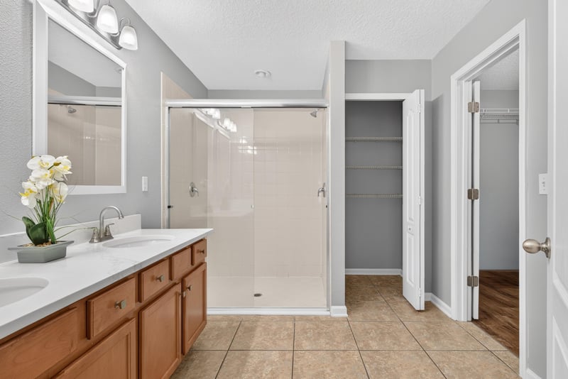 Bathroom with vanity and closet at 706 Grampian Highlands Dr, St. Johns, FL 32259