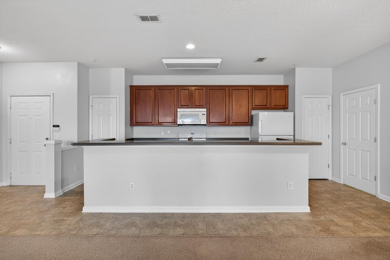 Kittchen at 11251 Campfield Dr unit 2305, Jacksonville, FL 32256