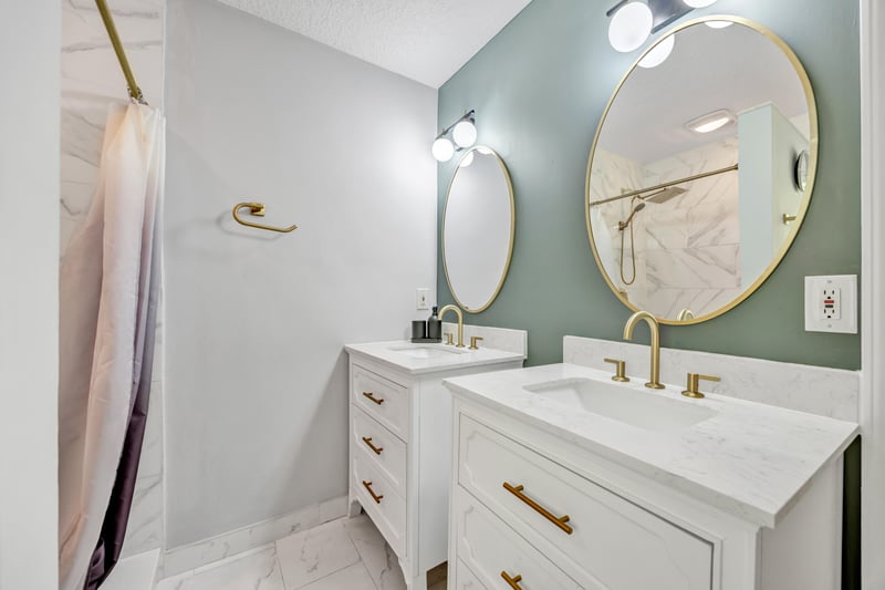 Master Bath at 4320 Brandon Glenn Ct, Jacksonville, FL 32258