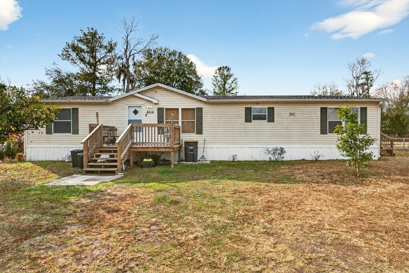 Photo 1 of 8016 Buttercup St, Jacksonville, FL 32210, photographed by Megapixeler