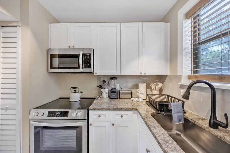 Photo 22 of 1510 Naldo Ave, Jacksonville, FL 32207, photographed by Megapixeler