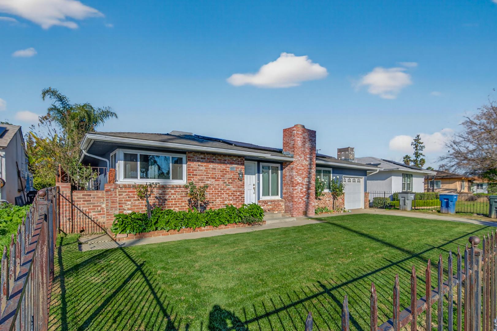 1524 W Fountain Way, photo 8