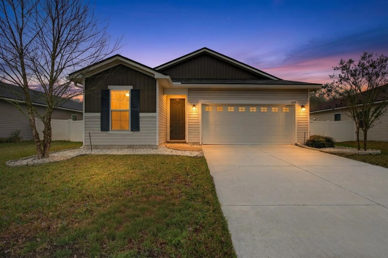 Front Twilight at 1062 Persimmon Dr, Middleburg, FL 32068